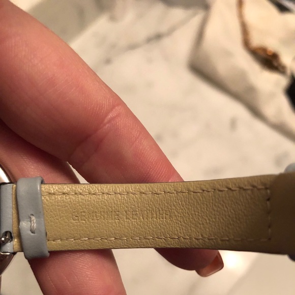 Beautiful like new Tiffany Blue Swarovski watch - Picture 4 of 4